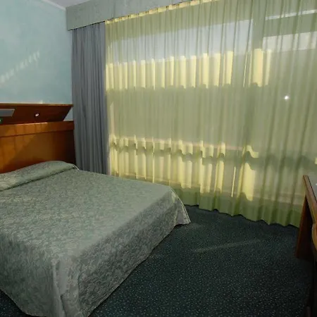 Hotel Lago Verde