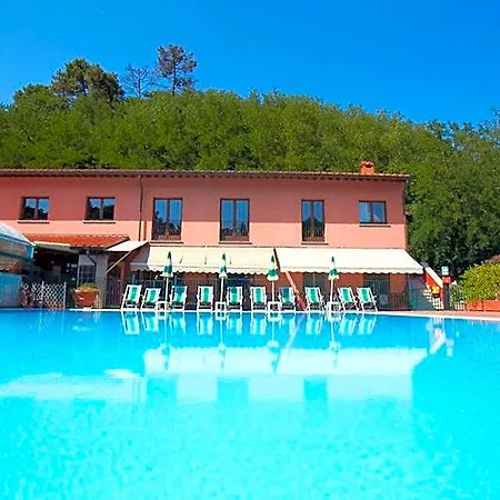 Szálloda Hotel Lago Verde