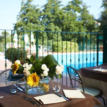 Hotel Lago Verde Szálloda