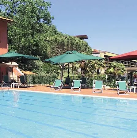 Hotel Lago Verde