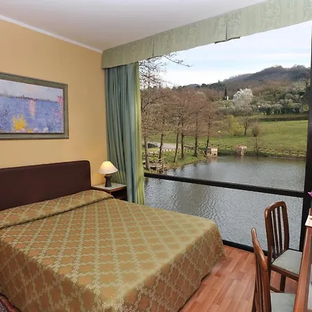 Hotel Lago Verde 3*